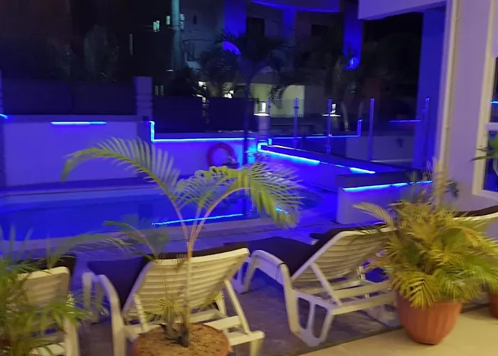 Monalysa St Honore Apartment & Studios Grand Bay