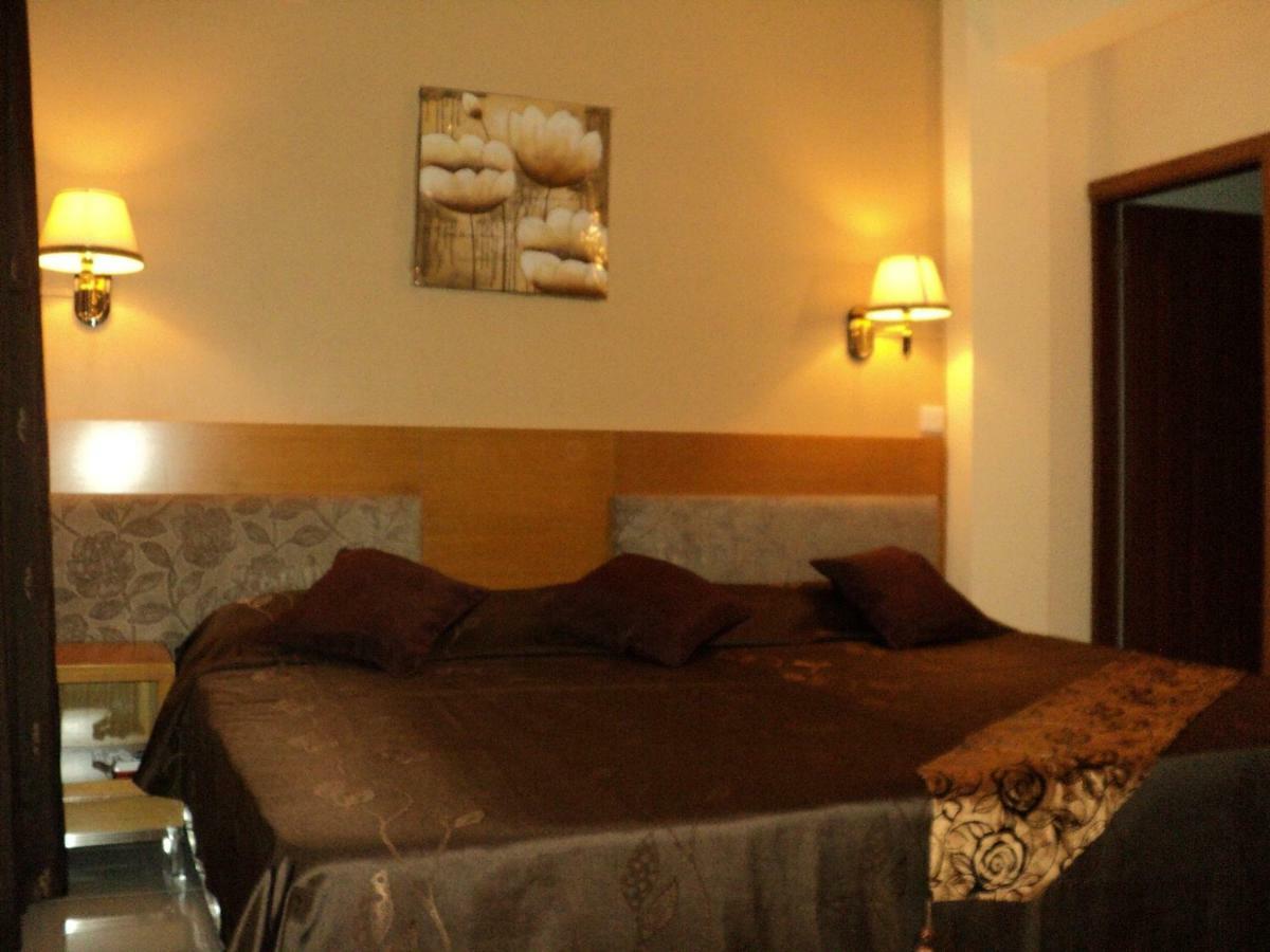 Monalysa St Honore & Apartmán Grand Bay